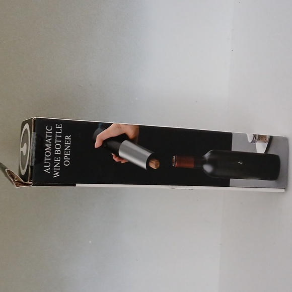 Automatic Wine Bottle Opener - Picture 4 of 4